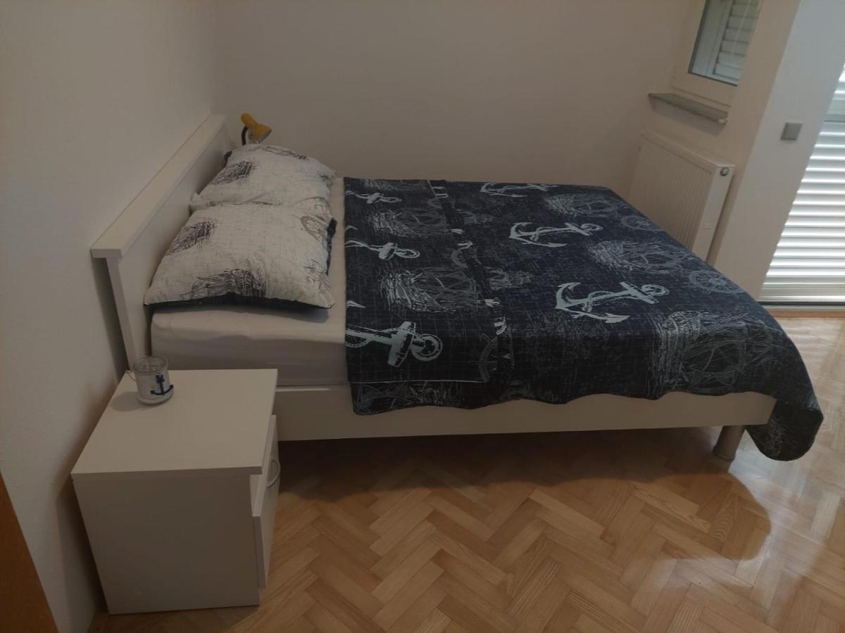 Apartments "Jope I Toni" Biograd Na Moru Exterior foto